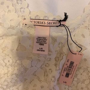 Victoria's Secret Intimates & Sleepwear - White lace romper NWT! Bridal lingerie Victoria's Secret Intimates & Sleepwear - White lace romper NWT! Bridal lingerie